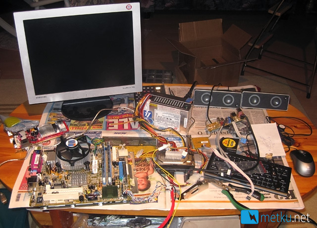 Project:: Arcade - Tutorial on how to build a desktop arcade cabinet