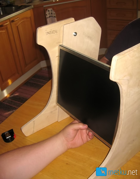 Project:: Arcade - Tutorial on how to build a desktop arcade cabinet