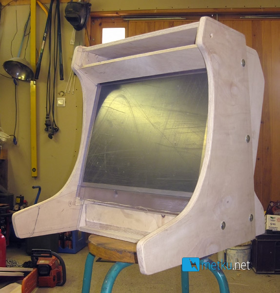 Project:: Arcade - Tutorial on how to build a desktop arcade cabinet