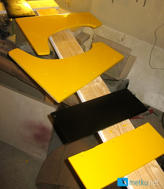 Project:: Arcade - Tutorial on how to build a desktop arcade cabinet