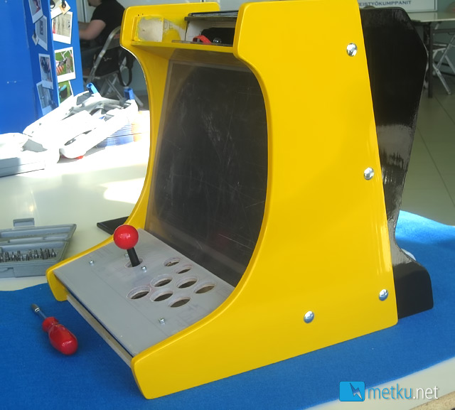Project:: Arcade - Tutorial on how to build a desktop arcade cabinet