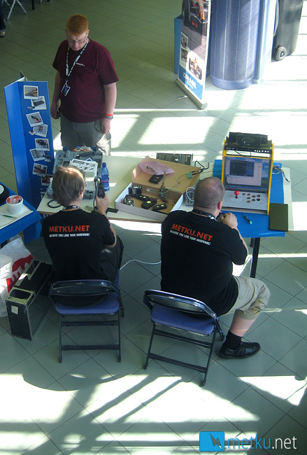 Project:: Arcade - Tutorial on how to build a desktop arcade cabinet
