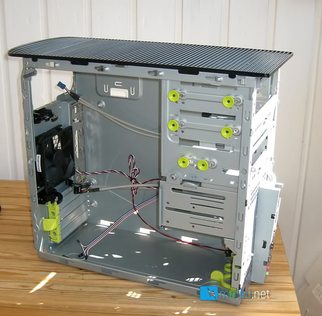 Metku Pinball - World first water cooled Pinball machine!