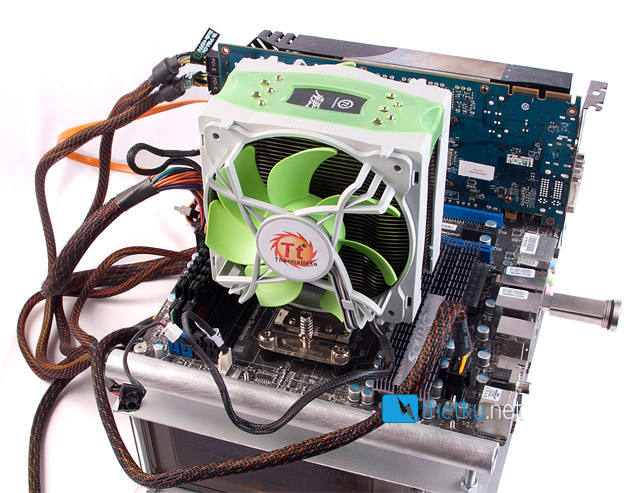 Air Cooler Roundup - Arctic Cooling vs. Thermaltake
