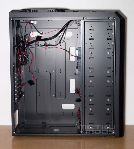 Antec 300 vs. 1200