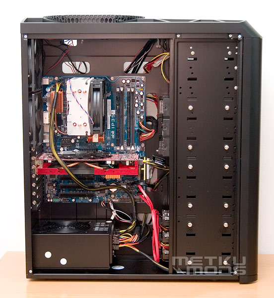 Antec 300 vs. 1200