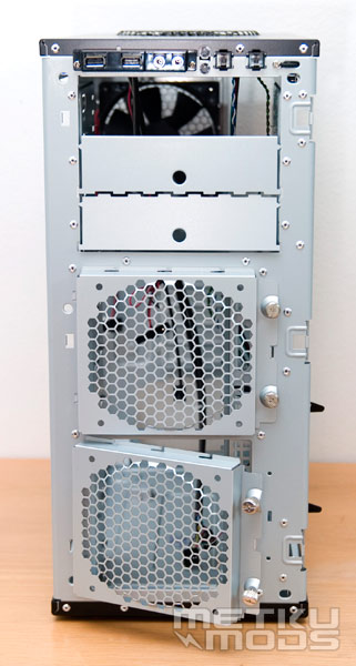 Antec 300 vs. 1200