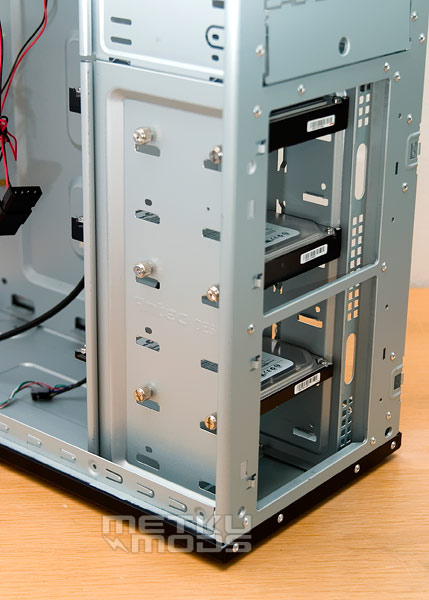 Antec 300 vs. 1200
