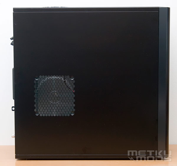 Antec 300 vs. 1200