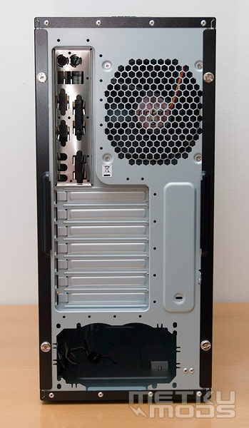 Antec 300 vs. 1200