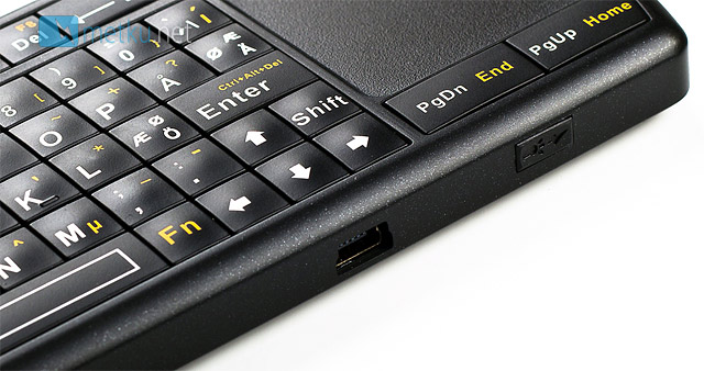 Chill Innovation KB-1BT Bluetooth Micro Keyboard - Small keyboard/touchpad combo with Bluetooth connection