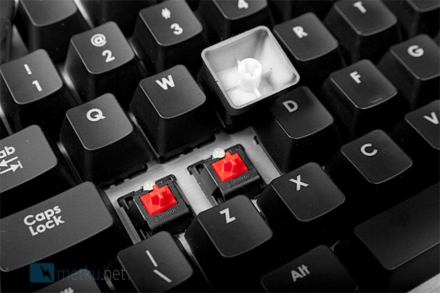 Corsair Vengeance K90 Gaming Keyboard - High-end keyboard for a gamer