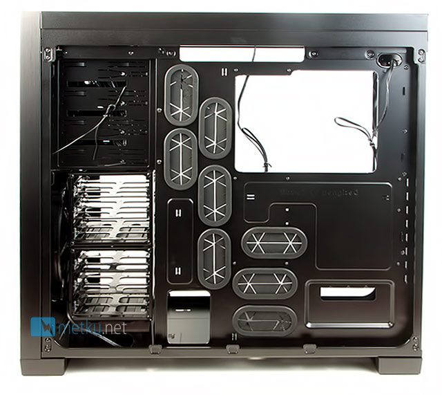 Corsair Obsidian 650D - Extremely stylish and well thought out case