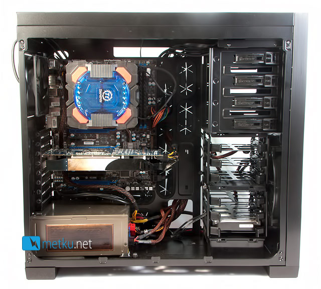 Corsair Obsidian 650D - Extremely stylish and well thought out case