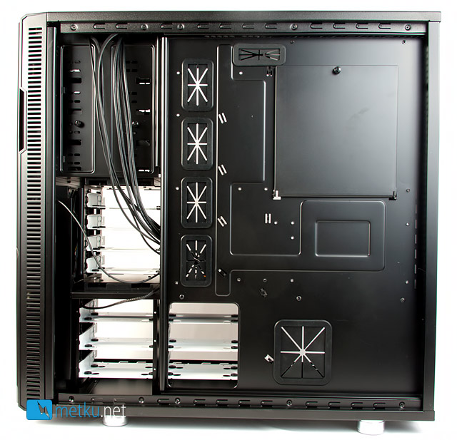 Fractal Design Define XL - Cost effective and silent case