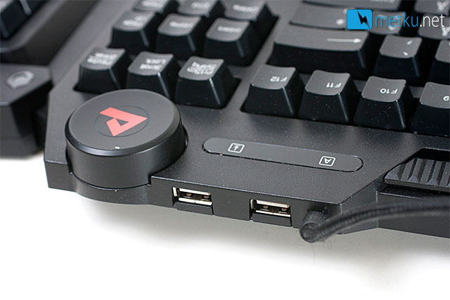 AZIO Levetron Mech5 Gaming Keyboard - Futuristic design for futuristic gamers