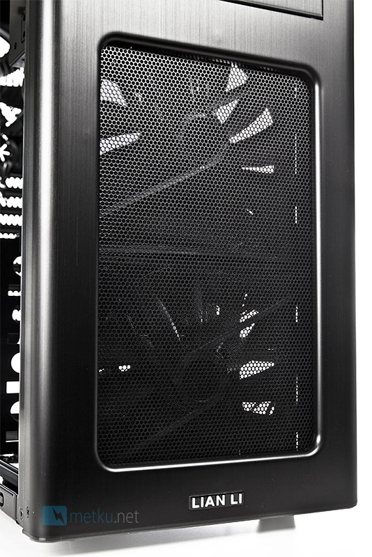 Lian Li PC-7HX -kotelo - Korkealaatuinen kotelo moneen käyttöön