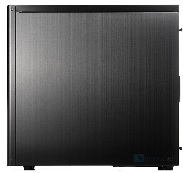Lian Li PC-7HX -kotelo - Korkealaatuinen kotelo moneen käyttöön