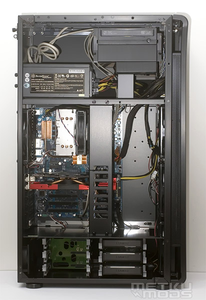 Lian-li Tyr PC-X2000