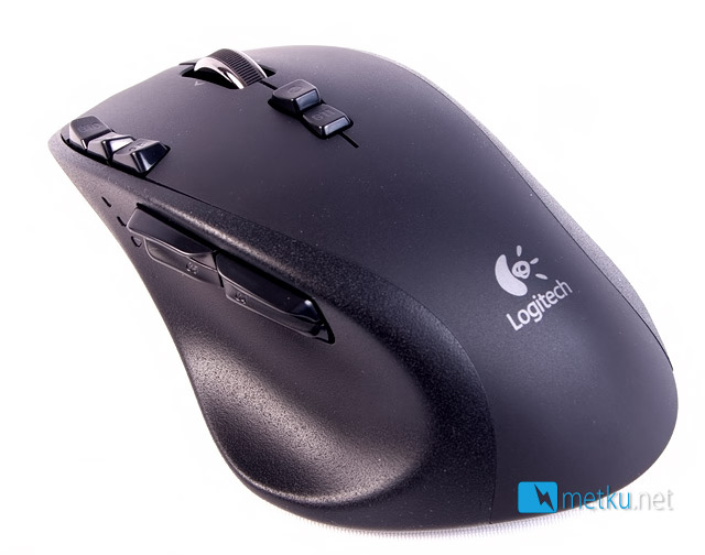 Logitech Wireless Gaming Mouse G700 - 13 MMORPG keys to keep your fingers busy
