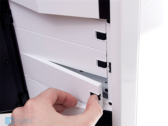 NZXT Phantom 410 - Enclosure with flexible cooling solutions