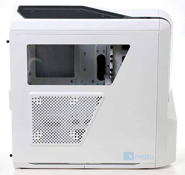 NZXT Phantom 410 - Enclosure with flexible cooling solutions