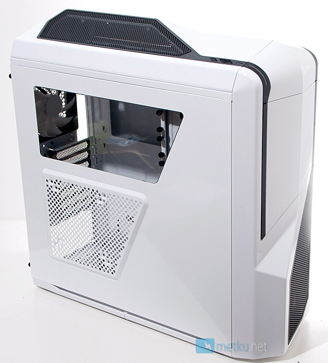 NZXT Phantom 410 - Enclosure with flexible cooling solutions