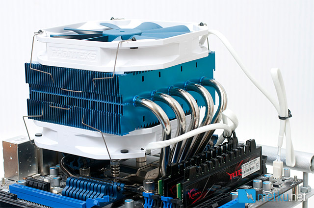 Phanteks PH-TC14CS CPU Cooler - Cooler with multiple color choices