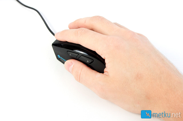 ROCCAT Kone+ - A large Gaming Mouse