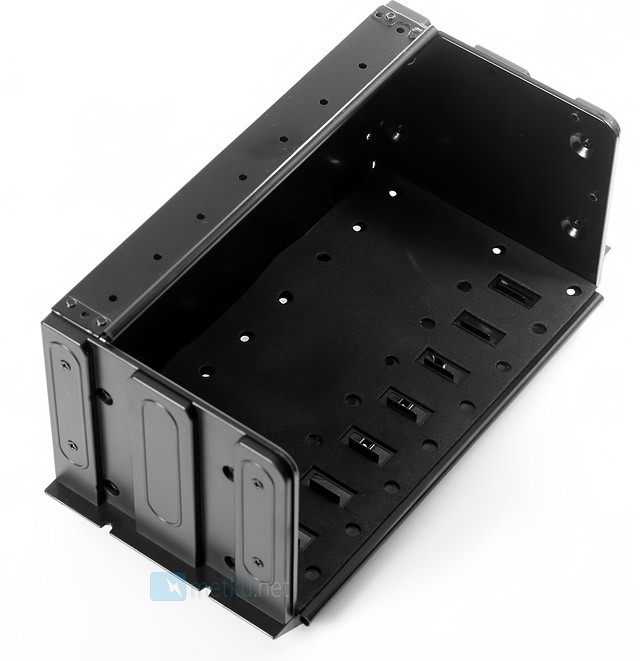 Silverstonetek TJ04-E System Enclosure - A very stylish case for any use