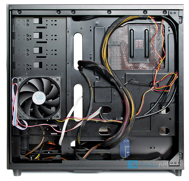 Silverstonetek TJ04-E System Enclosure - A very stylish case for any use