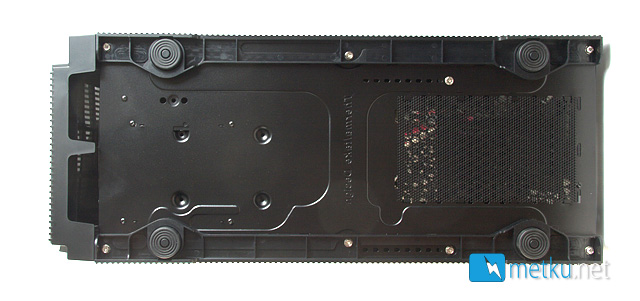 Thermaltake Armor A90 - Gaming case with eye-catching details