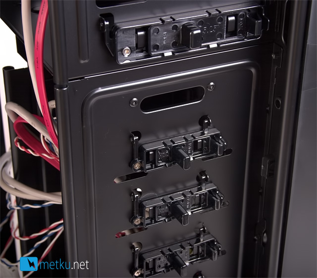 Thermaltake Armor A90 - Gaming case with eye-catching details