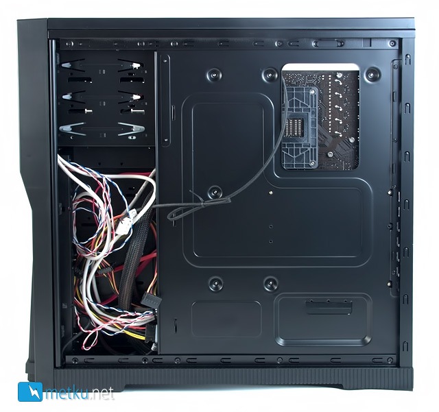 Thermaltake Armor A90 - Gaming case with eye-catching details