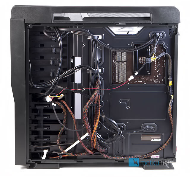 Thermaltake Level 10 GT - Breaking the mold in case design