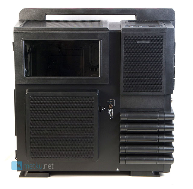 Thermaltake Level 10 GT - Breaking the mold in case design
