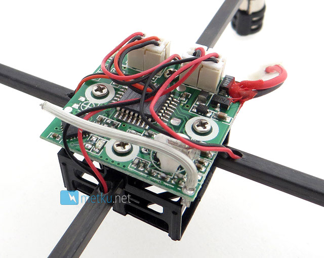 UDIRC U816 Microquad UFO - Radio-ohjattavaa hupia koko perheelle