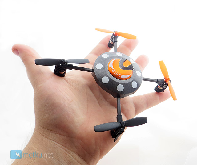 UDIRC U816 Microquad UFO - Radio-ohjattavaa hupia koko perheelle
